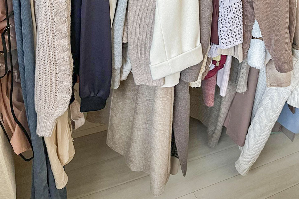 サマリーポケットに預けたことで服やモノが減って、クローゼットがスッキリ！